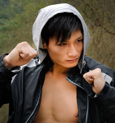 DM08    黃小東  185