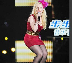 性感小貓E   翻版美國(guó)Lady Gaga    