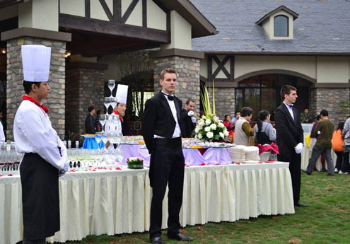 英國服務(wù)生