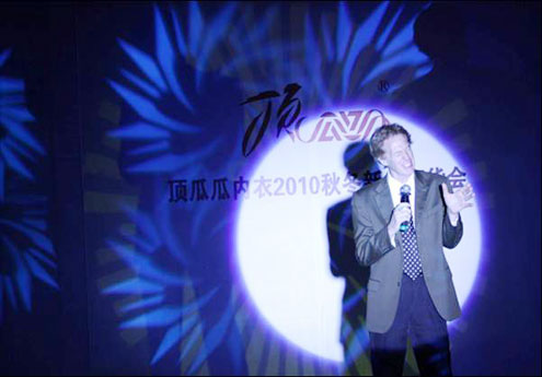 美國(guó)藍(lán)調(diào)爵士歌手