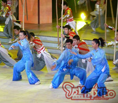 武術刀、槍、棍表演